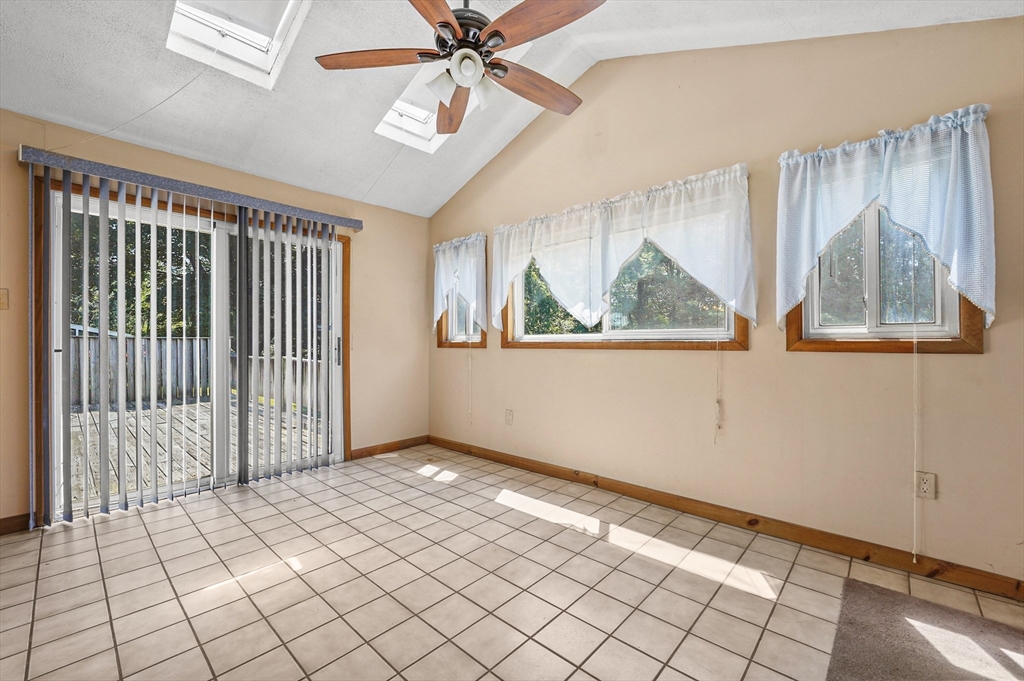 164 Peter Salem Road Leicester, MA 01524 - Photo 5 of 30 Gallery Image 5