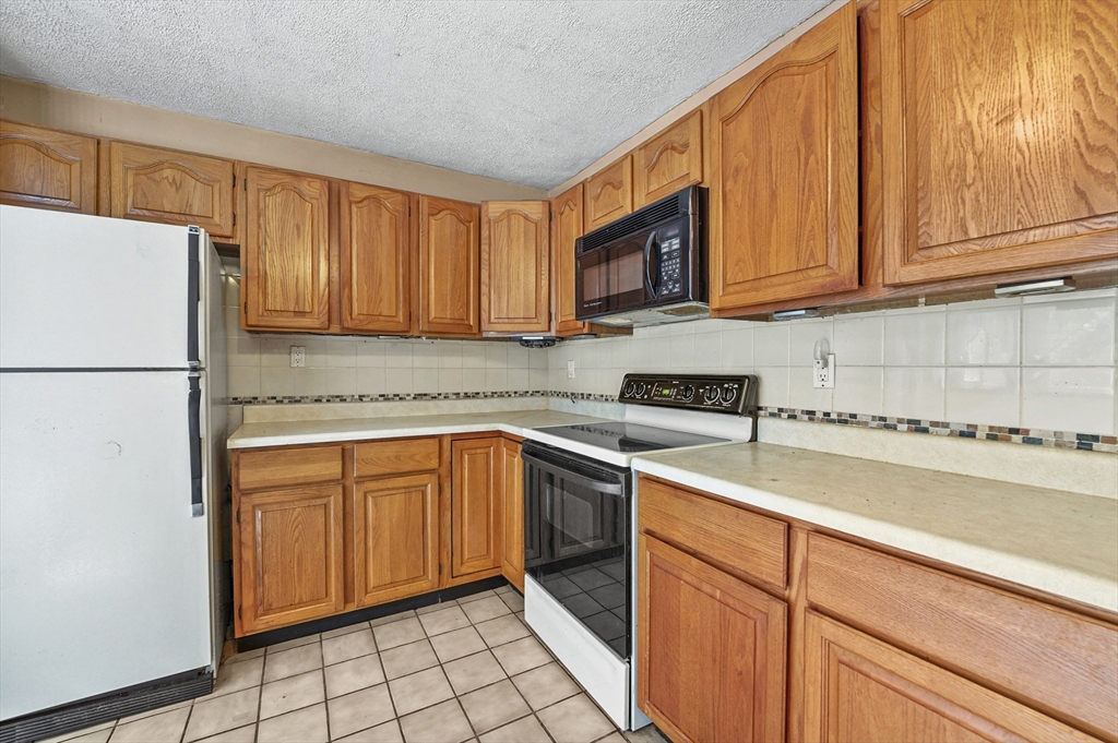 164 Peter Salem Road Leicester, MA 01524 - Photo 7 of 30 Gallery Image 7