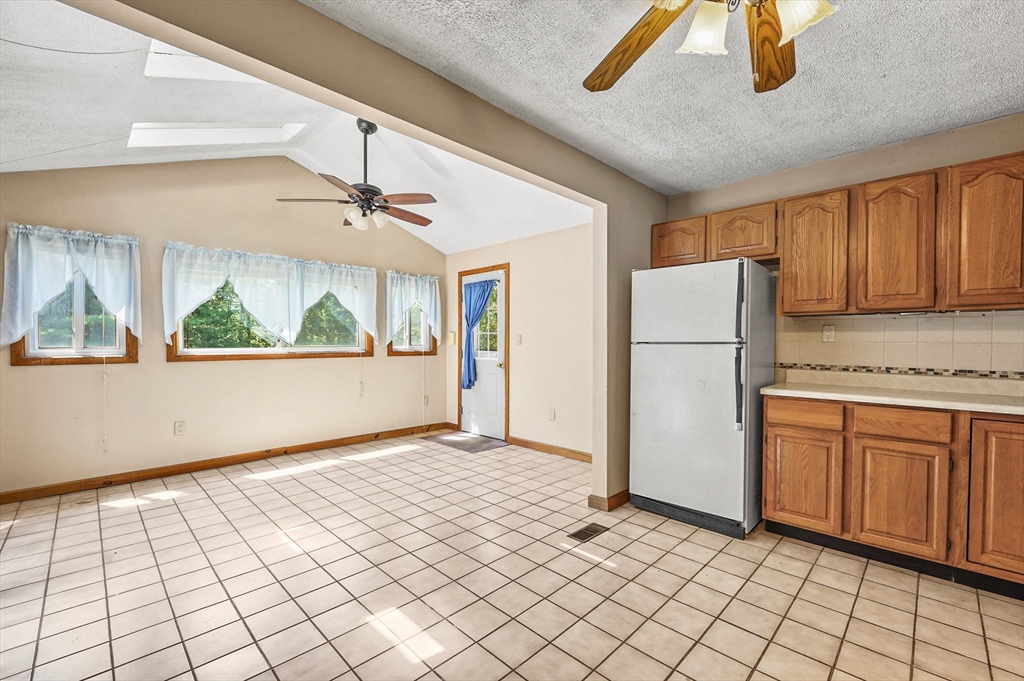164 Peter Salem Road Leicester, MA 01524 - Photo 8 of 30 Gallery Image 8