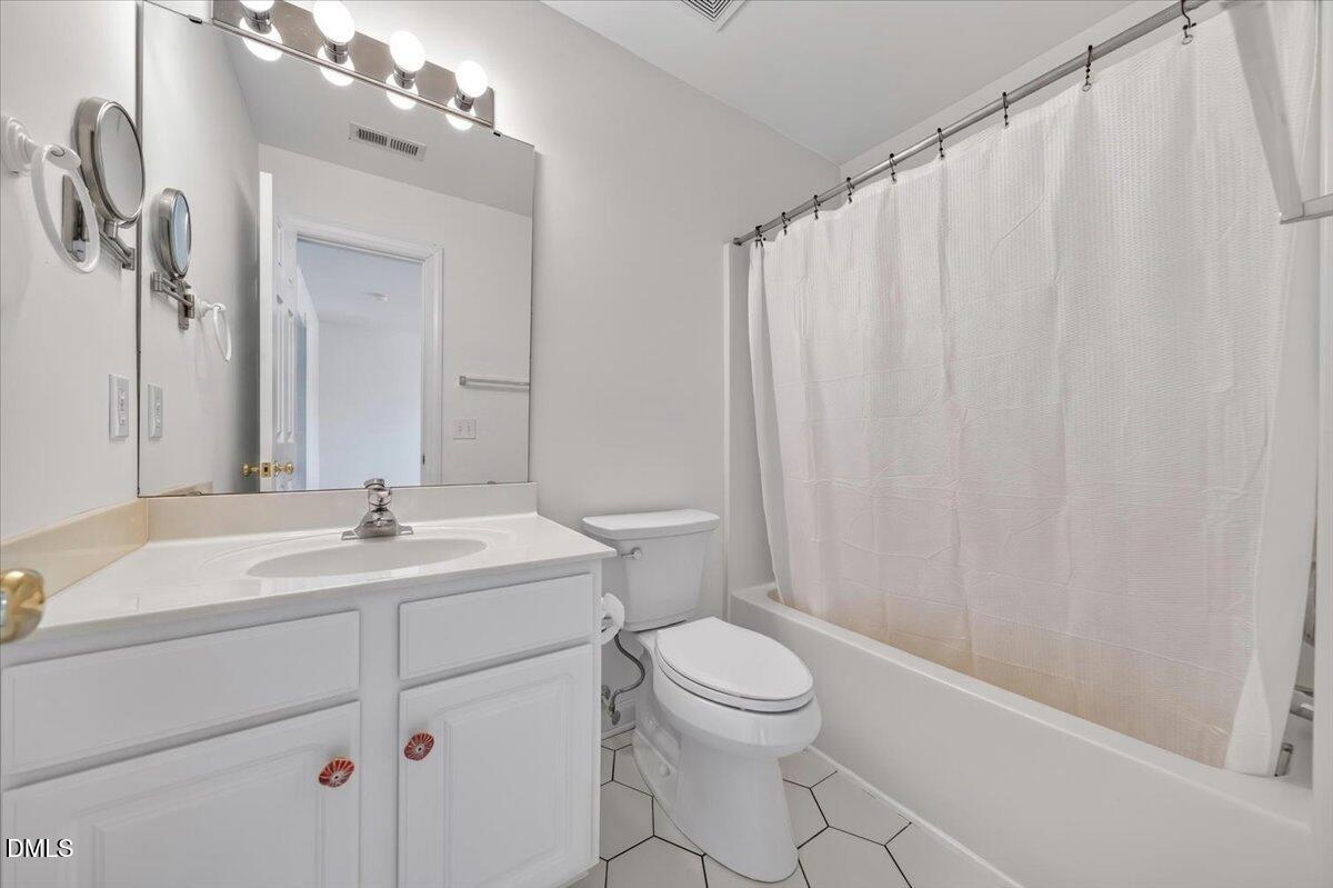 8708 Belford Valley Lane Raleigh, NC 27615 - Photo 25 of 27 47-8708BelfordValleyLnRaleighNC27615_047