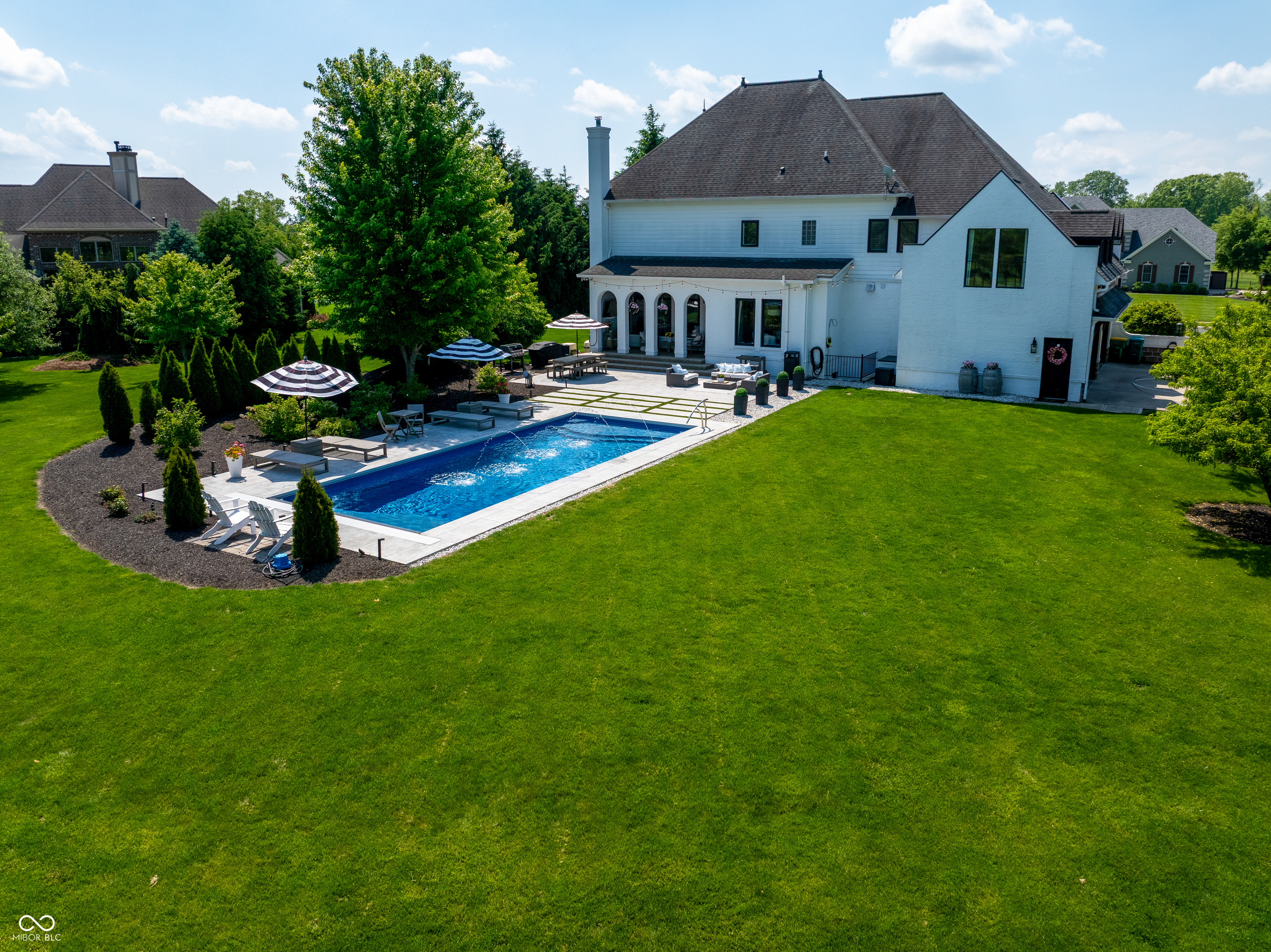 7850 Cheval Rue Court Zionsville, IN 46077 - Photo 4 of 75
