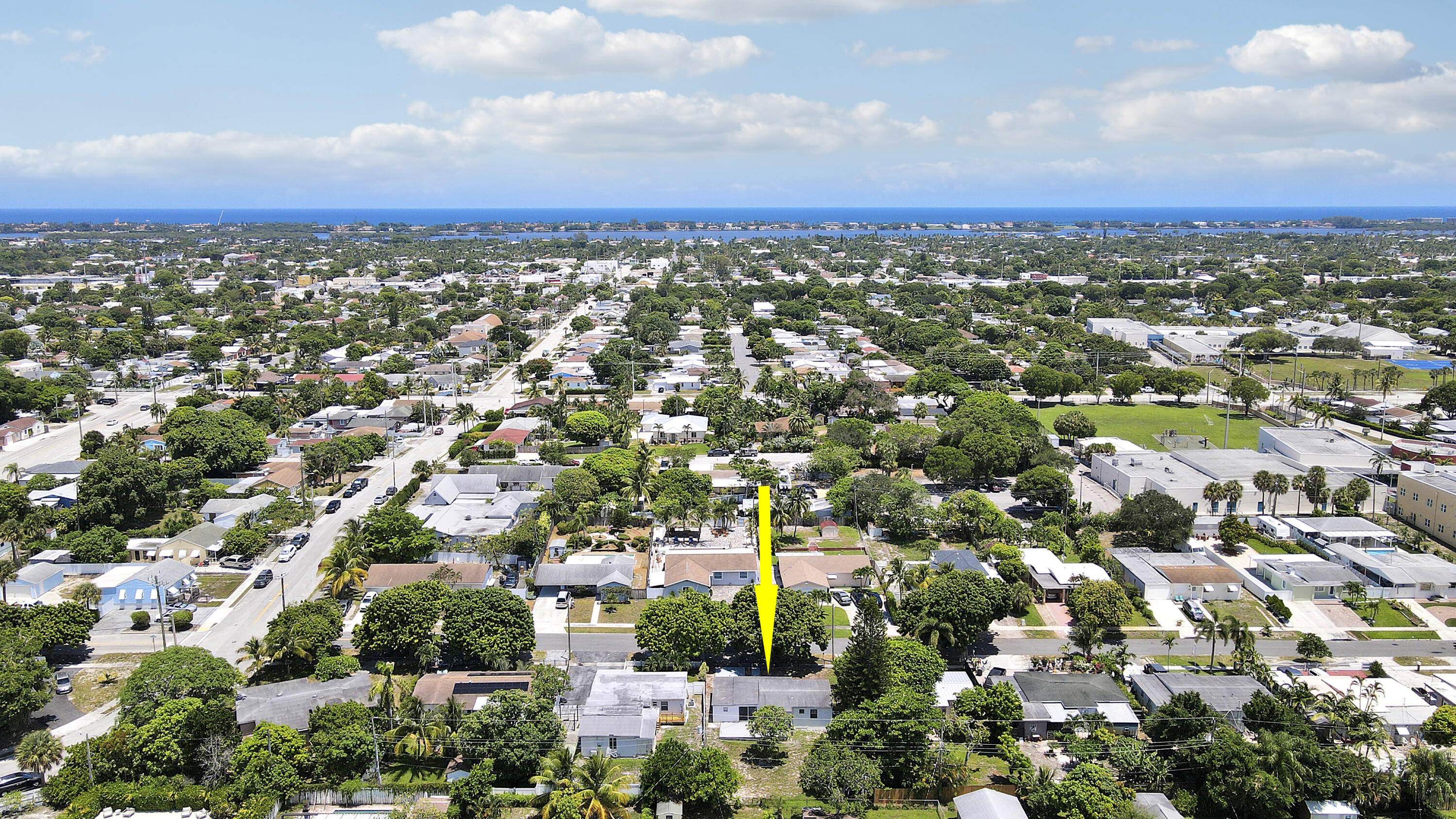 5519 Columbus Road West Palm Beach, FL 33405 - Photo 18 of 22 an aerial view of a city