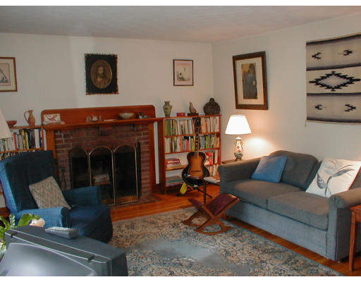 10 Marjorie Road Wilmington, MA 01887 - Photo 4 of 6 Gallery Image 4