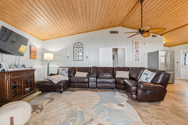 $1,463,000 | 4016 St Teresa Avenue, Sopchoppy, FL 32358