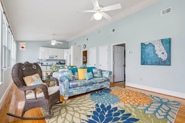 $1,463,000 | 4016 St Teresa Avenue, Sopchoppy, FL 32358