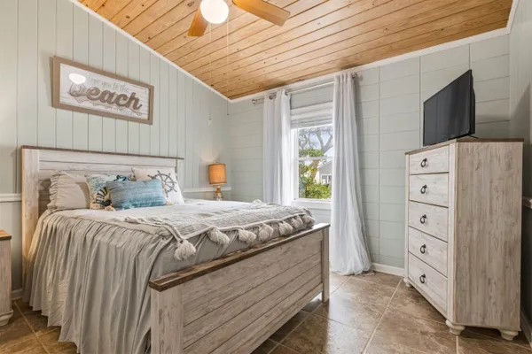 $1,463,000 | 4016 St Teresa Avenue, Sopchoppy, FL 32358