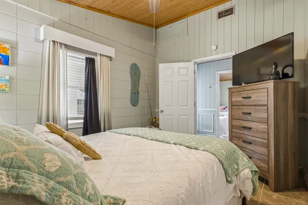 $1,463,000 | 4016 St Teresa Avenue, Sopchoppy, FL 32358