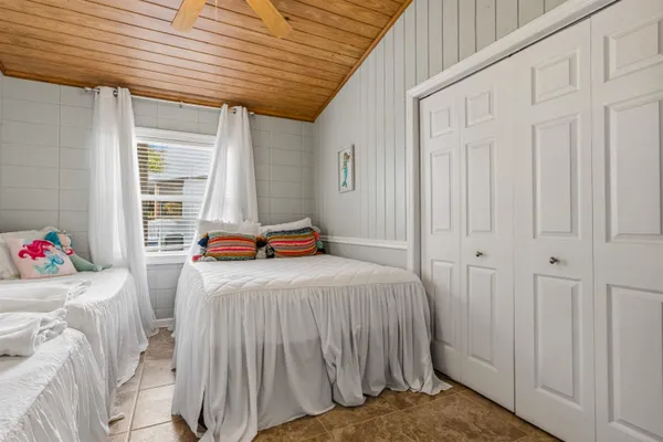 $1,463,000 | 4016 St Teresa Avenue, Sopchoppy, FL 32358