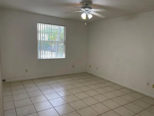 $2,800 | 713 Northeast 4th Street, Hallandale Beach, FL 33009