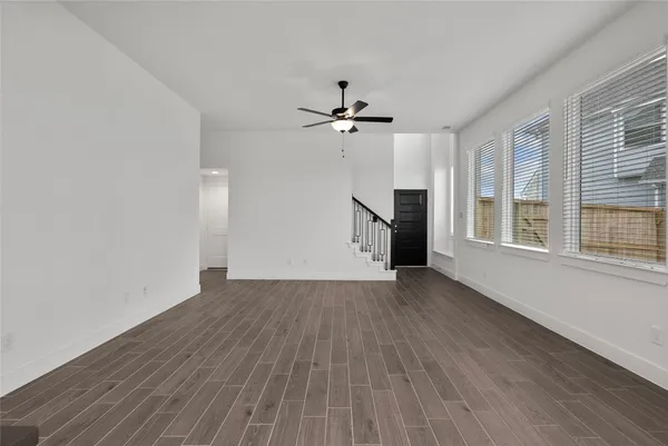 $2,600 | 4935 Anders Lane, Iowa Colony, TX 77583