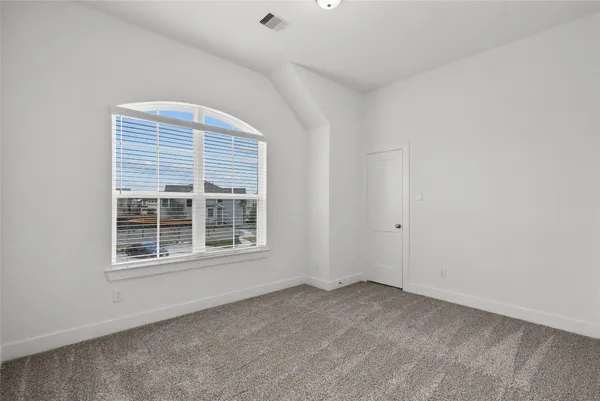 $2,600 | 4935 Anders Lane, Iowa Colony, TX 77583