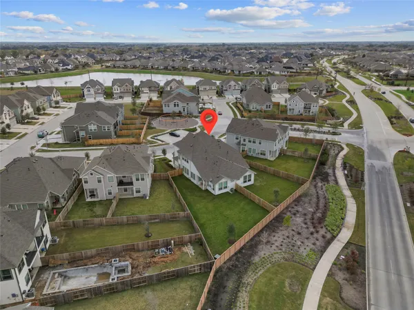 $2,600 | 4935 Anders Lane, Iowa Colony, TX 77583