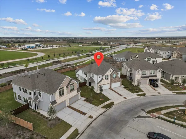 $2,600 | 4935 Anders Lane, Iowa Colony, TX 77583