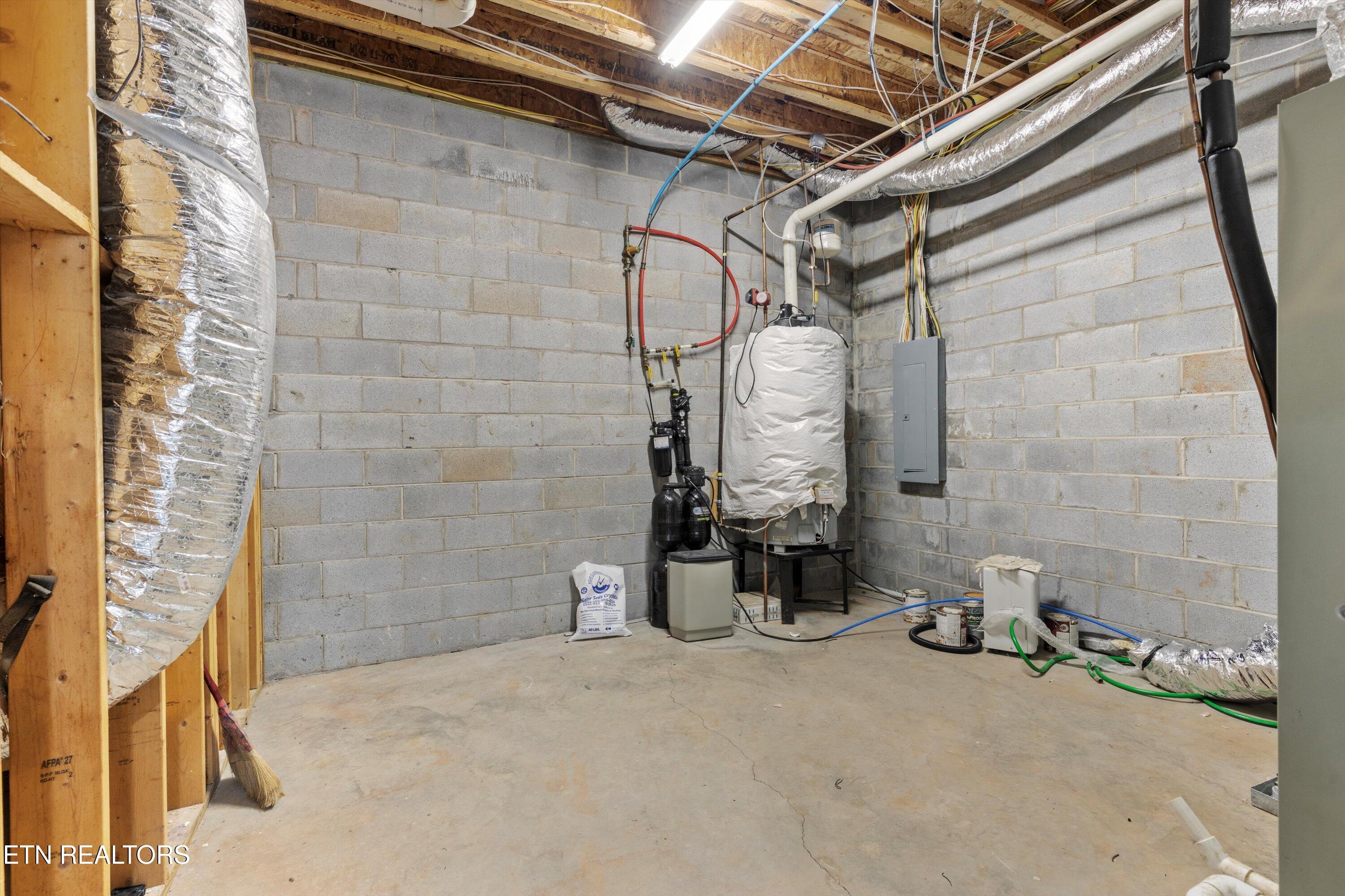 1768 Redgrave Road Knoxville, TN 37922 - Photo 41 of 57 36-1768 Redgrave Rd-16