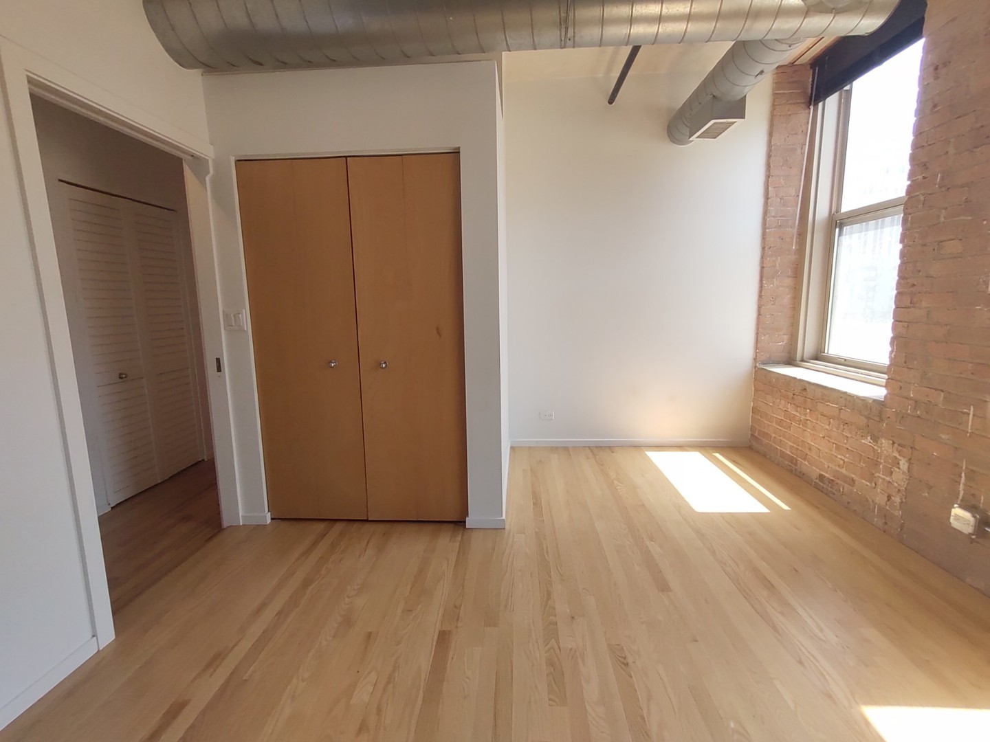 420 South Clinton Street, Unit 302 Chicago, IL 60607 - Photo 11 of 21
