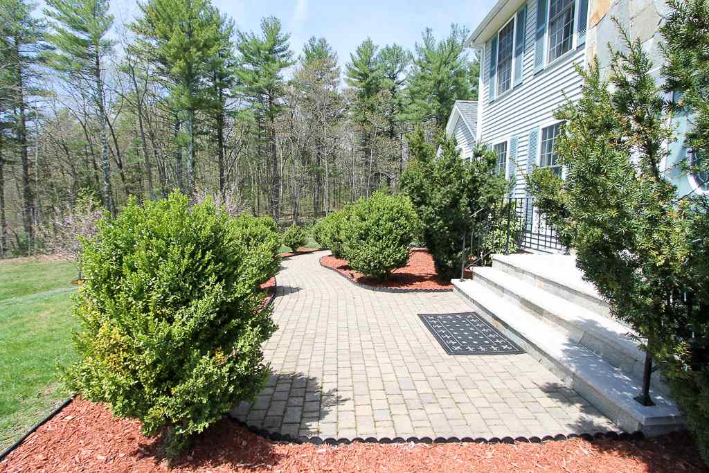 20 Northland Road Windham, NH 03087 - Photo 5 of 36
