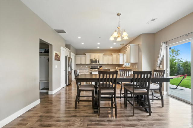 1055 West 2500th Street South Logan, UT 84321 - Photo 9 of 53 Open-concept dining area