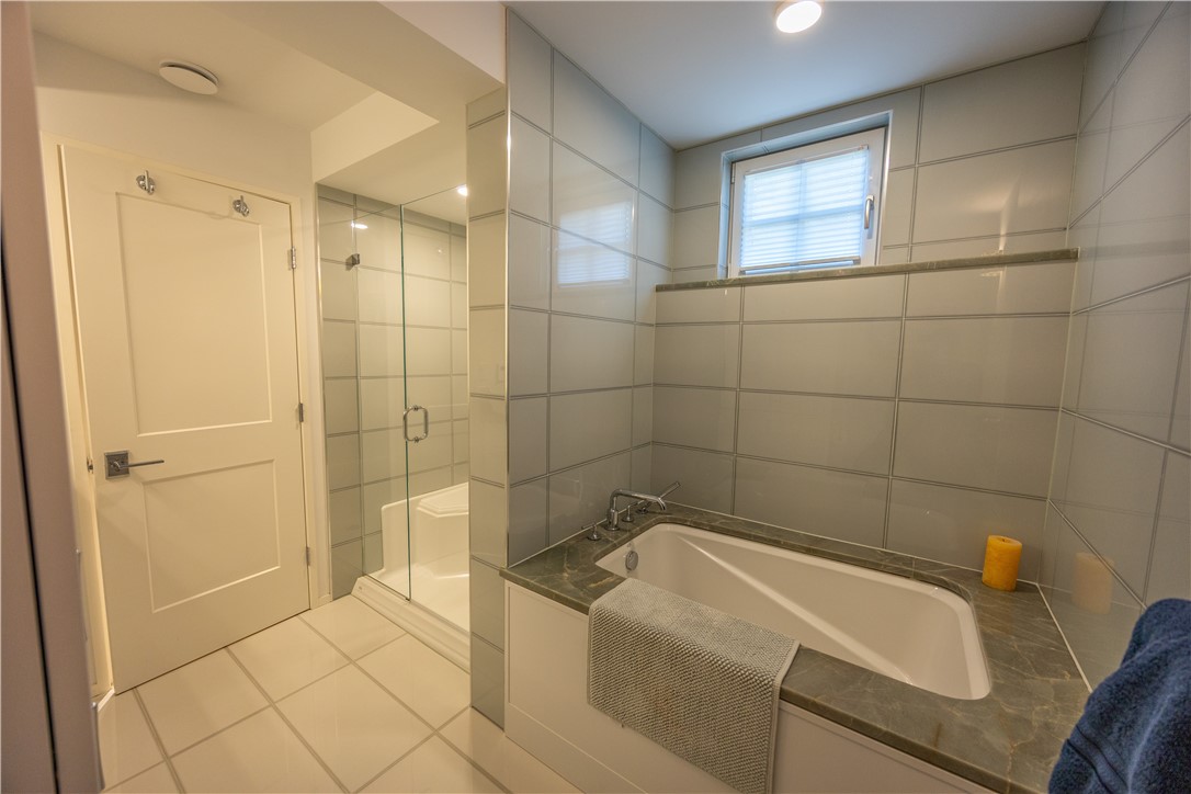 1448 Mohegan Trail Block Island, RI 02807 - Photo 40 of 47 Bath