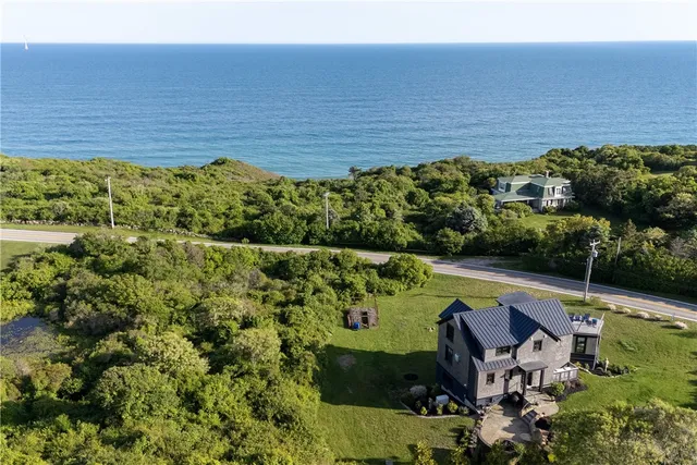 $3,900,000 | 1448 Mohegan Trail, Block Island, RI 02807