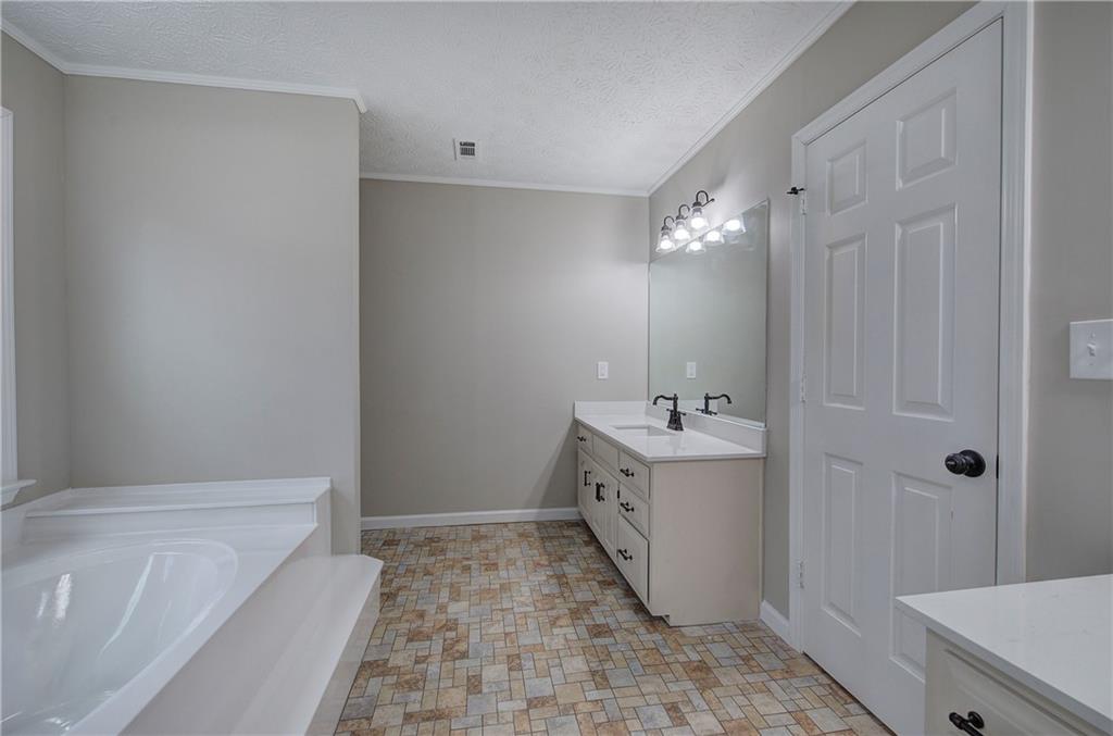 1722 Luther Bailey Road Senoia, GA 30276 - Photo 34 of 67