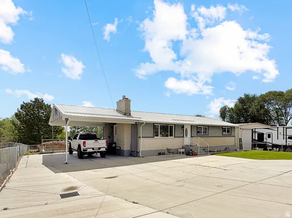 $339,000 | 140 North 300 West, Orangeville, UT 84537