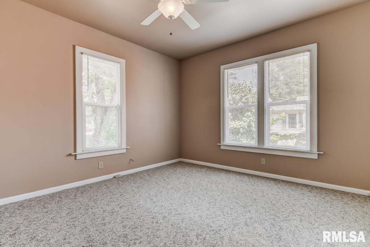 1157 West Elliott Avenue Springfield, IL 62702 - Photo 13 of 28