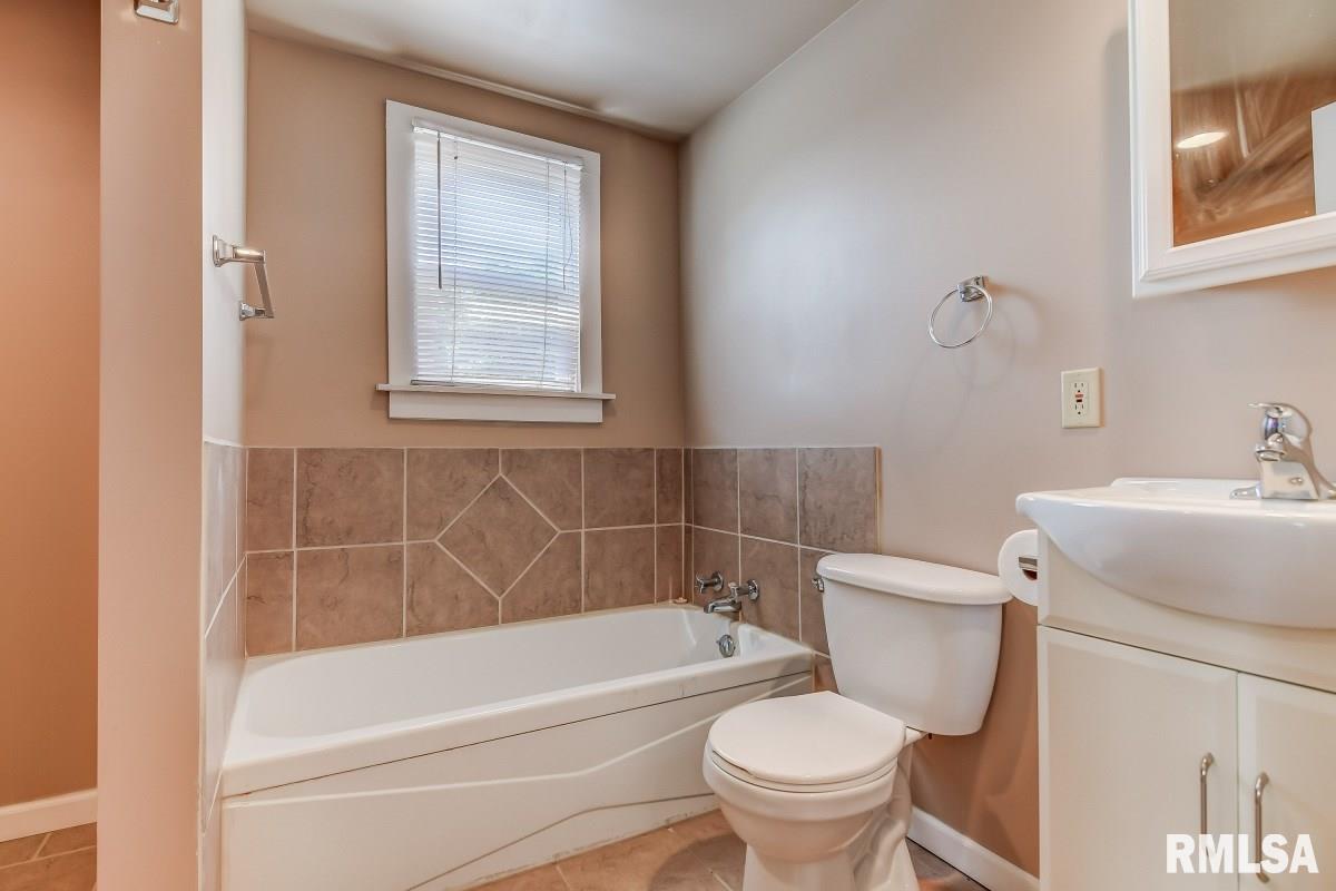 1157 West Elliott Avenue Springfield, IL 62702 - Photo 19 of 28