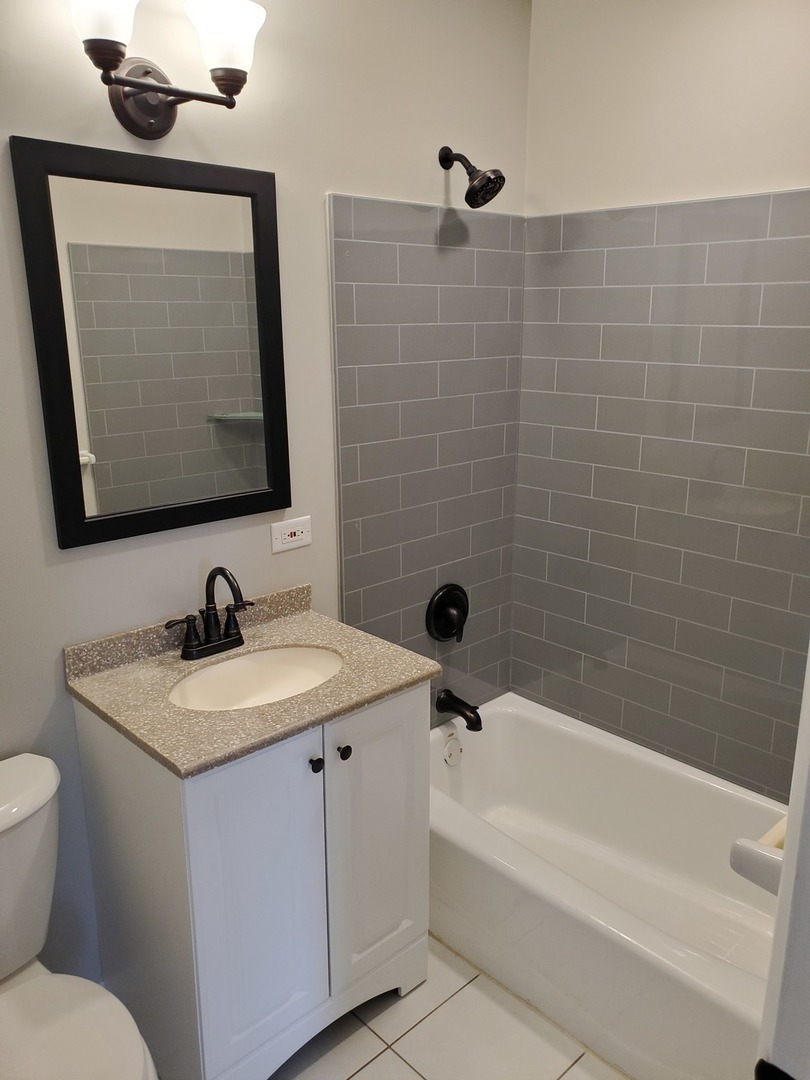 285 Payson Street Hoffman Estates, IL 60169 - Photo 9 of 12