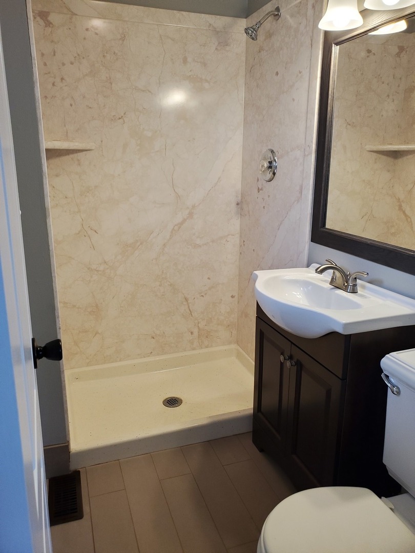 285 Payson Street Hoffman Estates, IL 60169 - Photo 10 of 12