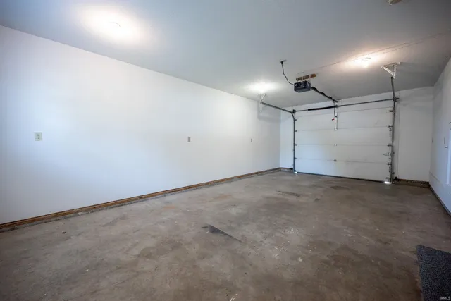 $289,900 | 328 West Jefferson Street, Upland, IN 46989