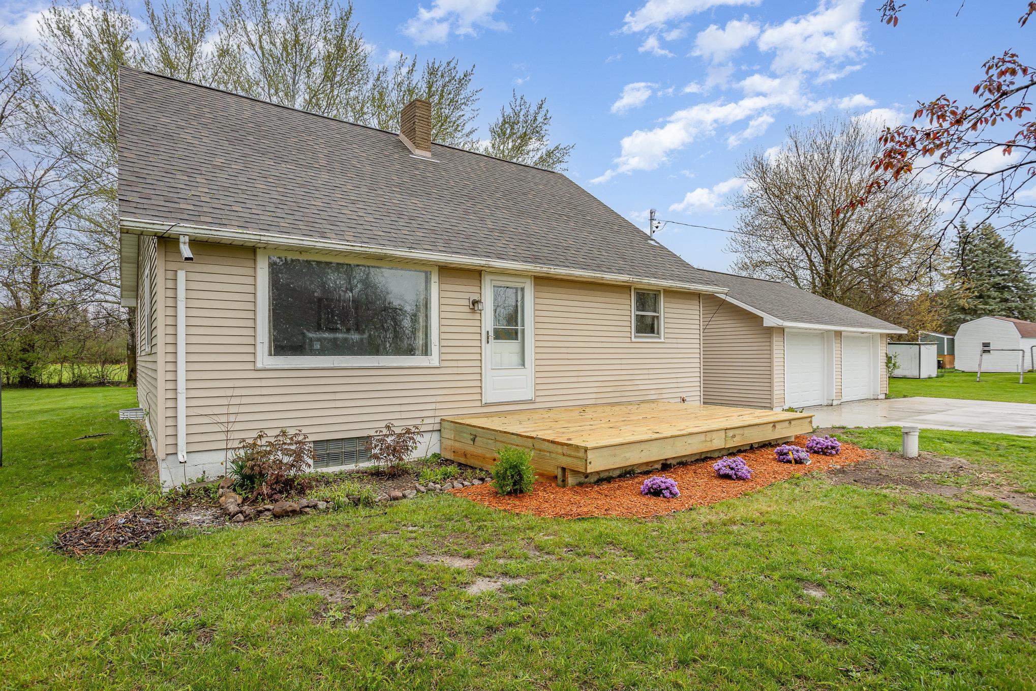 2231 East Anderson Road Linwood, MI 48634 - Photo 3 of 25 Gallery Image 3