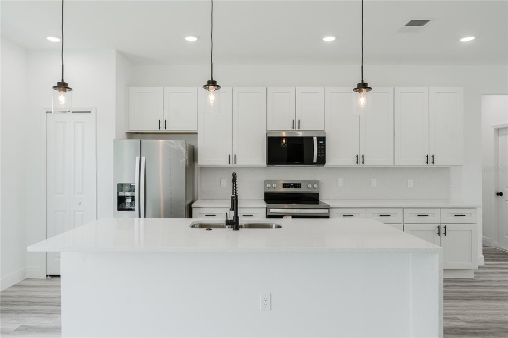 3324 Southwest 137th Loop Ocala, FL 34473 - Photo 17 of 37