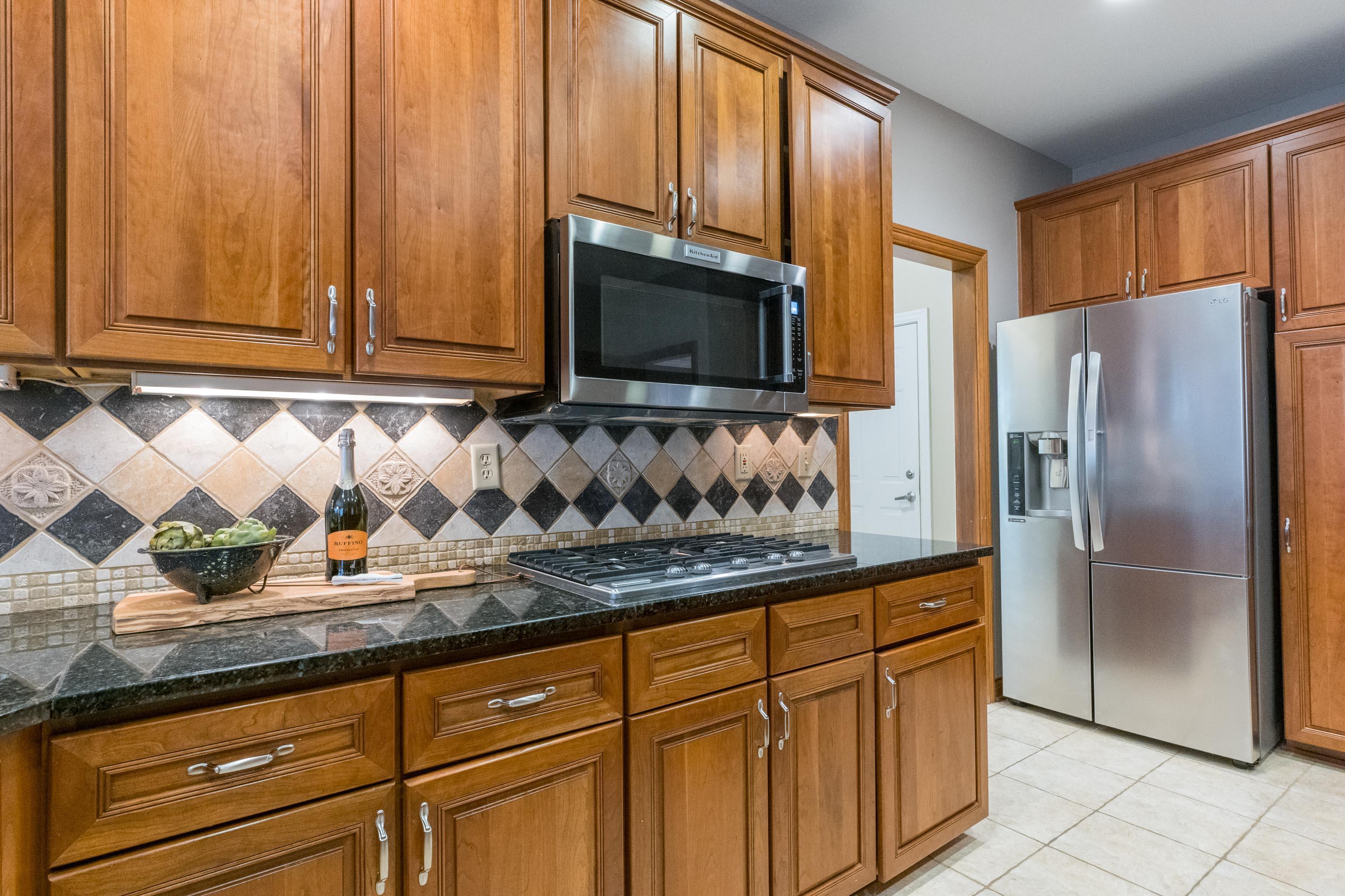 8253 Rookery Way Westerville, OH 43082 - Photo 16 of 107 020P1577097