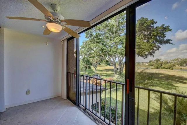 $1,550 | 4838 Esedra Court, Unit 201, Lake Worth, FL 33467