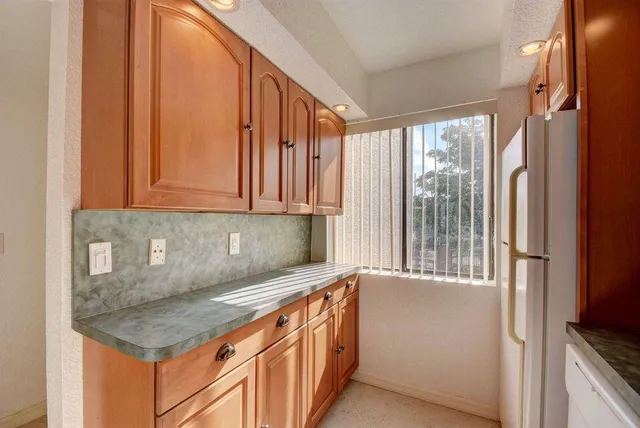 $1,550 | 4838 Esedra Court, Unit 201, Lake Worth, FL 33467