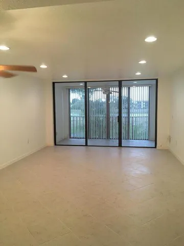 $1,550 | 4838 Esedra Court, Unit 201, Lake Worth, FL 33467