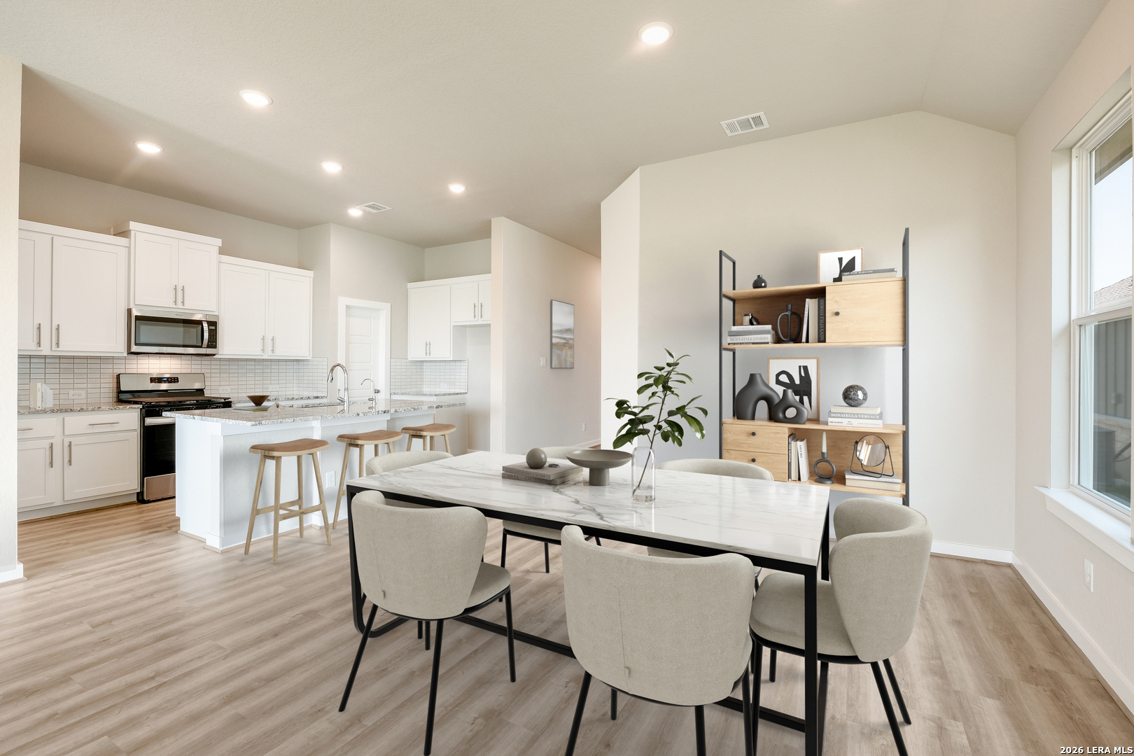 12216 Latticework Schertz, TX 78154 - Photo 3 of 13