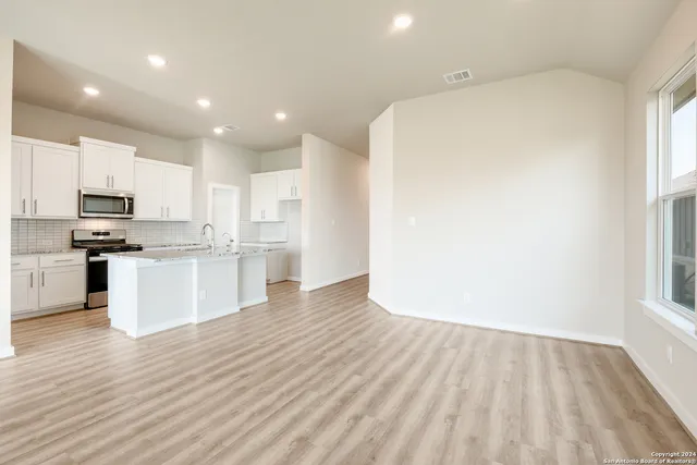 $387,990 | 12216 Latticework, Schertz, TX 78154