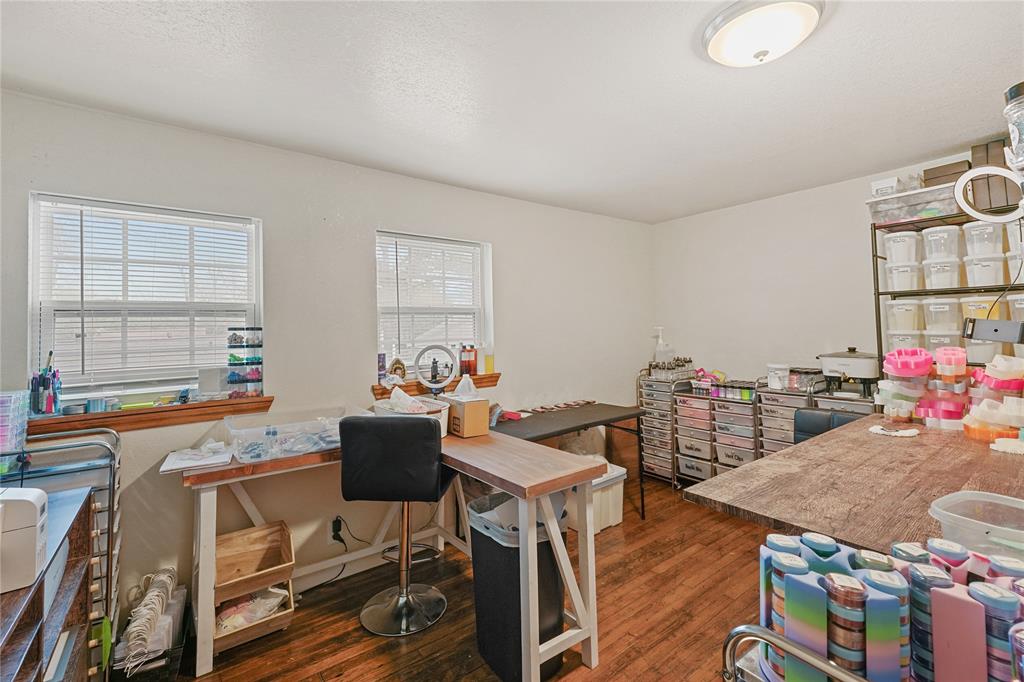 315 Ritchey Street Gainesville, TX 76240 - Photo 5 of 8