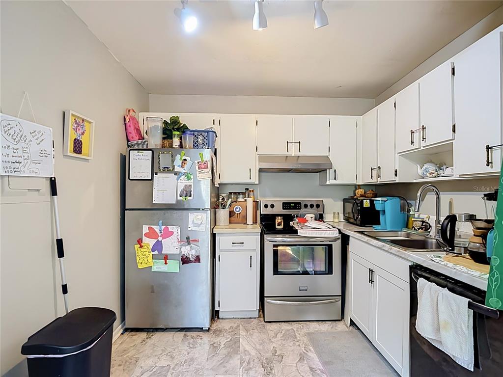 11805 Raintree Lake Lane, Unit D Temple Terrace, FL 33617 - Photo 16 of 32