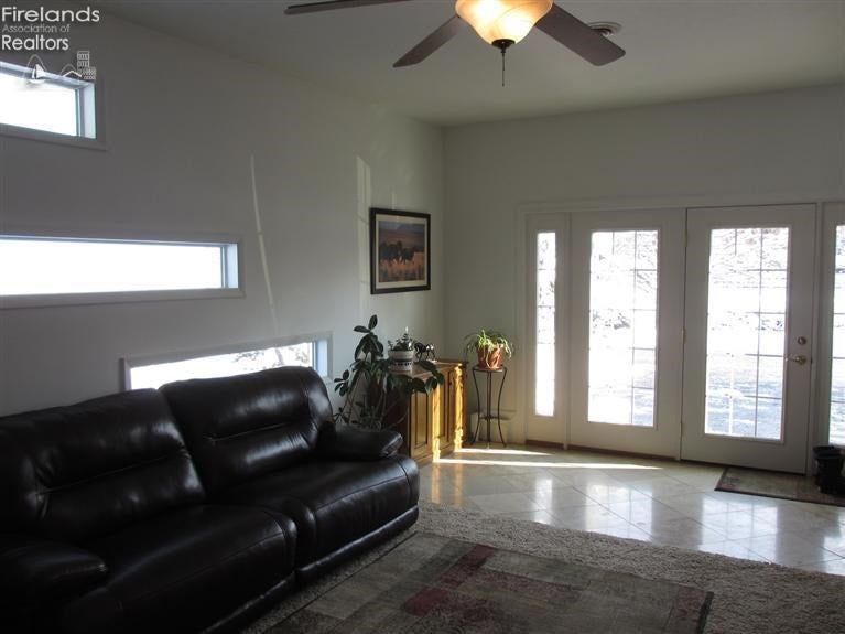 308 Scheid Road Milan, OH 44846 - Photo 2 of 10 Gallery Image 2