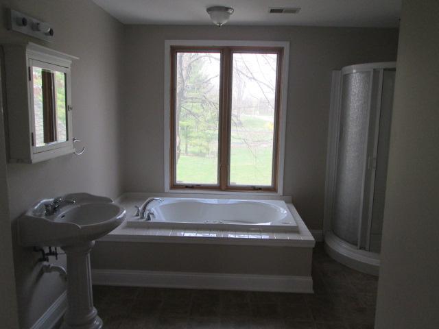 3795 Clotts Road Columbus, OH 43230 - Photo 13 of 18 Gallery Image 13