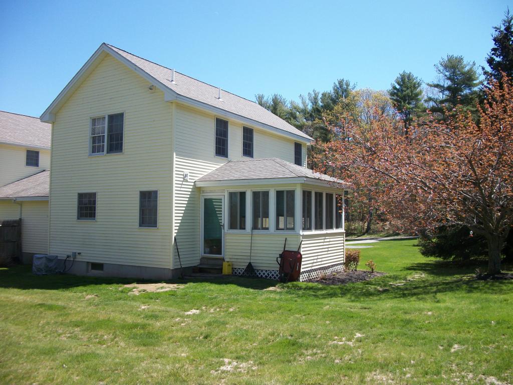 241 Dearborn Road Greenland, NH 03840 - Photo 11 of 12 Gallery Image 11