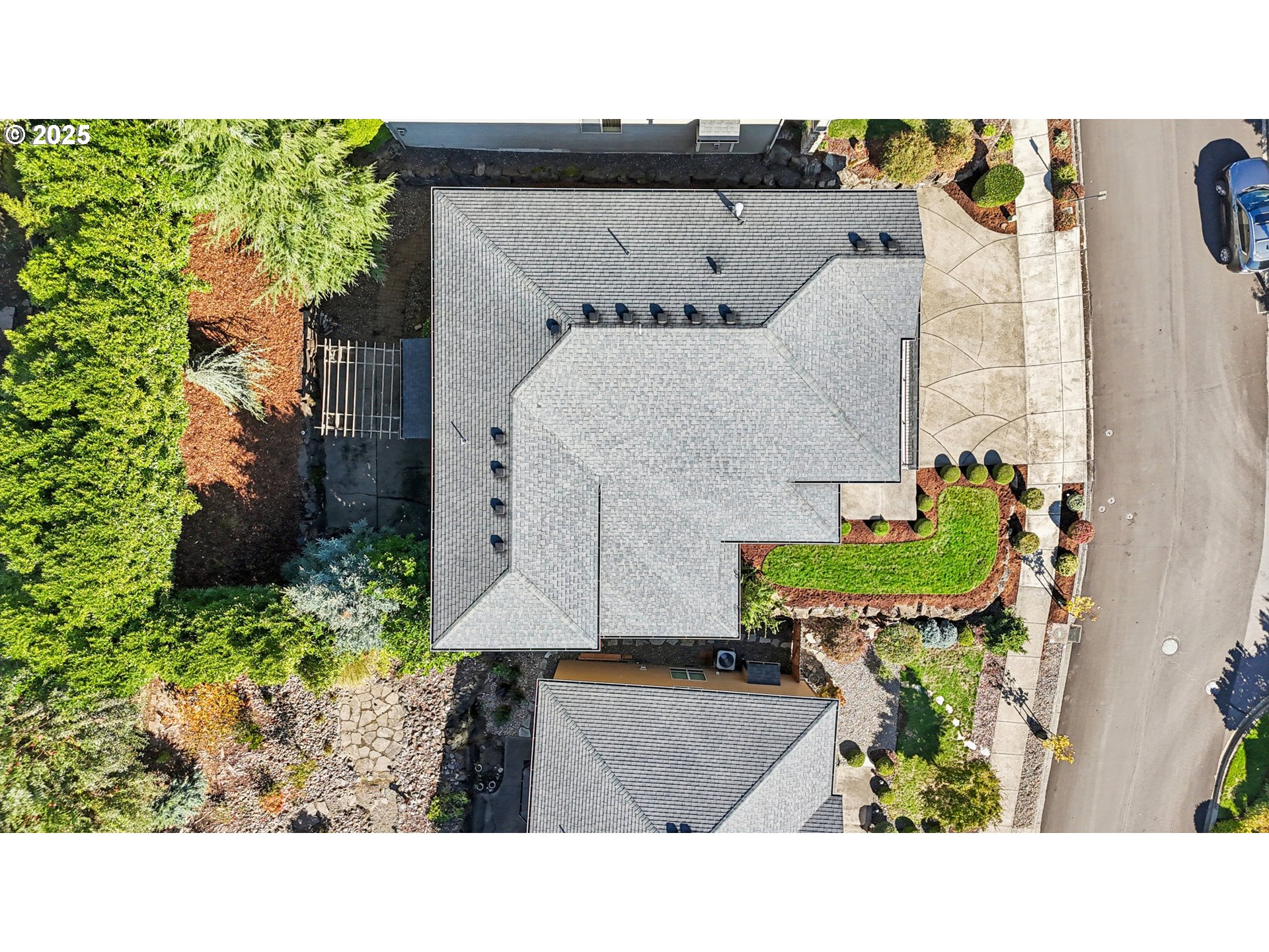 795 West X Street Washougal, WA 98671 - Photo 38 of 41 a black and white photo of a house