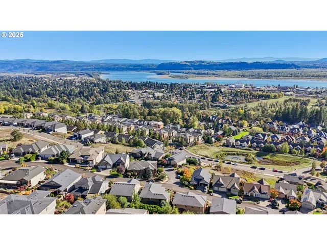 $899,000 | 795 West X Street, Washougal, WA 98671