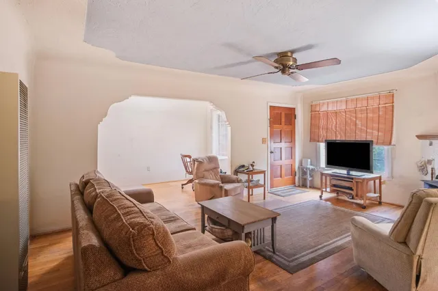 $345,000 | 2202 6th Street, Ceres, CA 95307