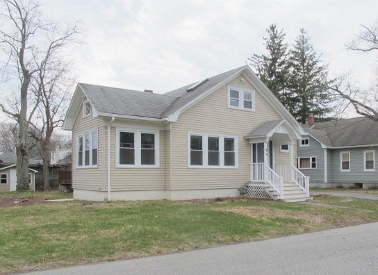 20 Woodland Road Warwick, RI 02889 - Photo 2 of 14