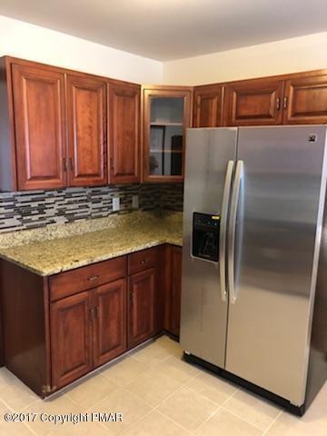 230 Coach Road Tobyhanna, PA 18466 - Photo 3 of 19 Kitchen