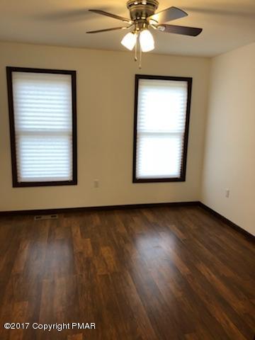 230 Coach Road Tobyhanna, PA 18466 - Photo 4 of 19 IMG_2760