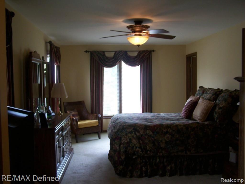 332 Silvervale Drive Rochester, MI 48309 - Photo 25 of 31 2014-05-27 12.47